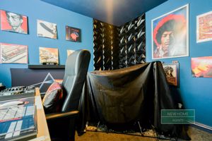 Photo 19- click for photo gallery